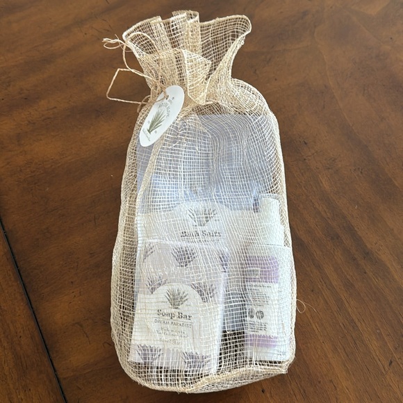 Aruba world Famous Aloe Set - Picture 5 of 5